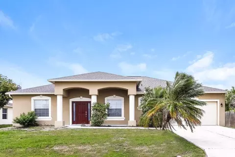 15385 Lakeland Cir, Port Charlotte, FL 33981