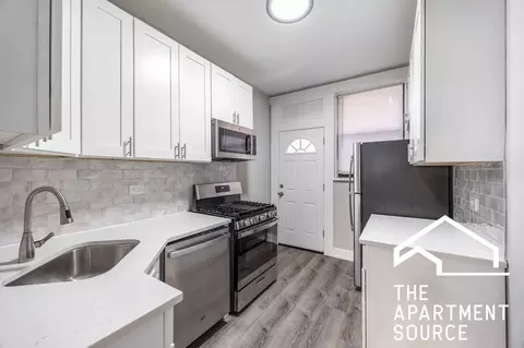 6517 N Newgard Ave #1B, Chicago, IL 60626