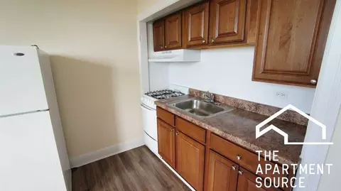 2779 N Milwaukee Ave #201, Chicago, IL 60647
