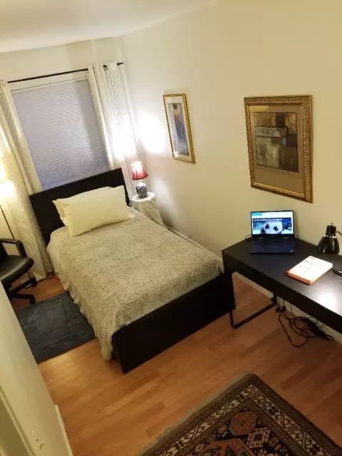 990 55th St #2, Oakland, CA 94608