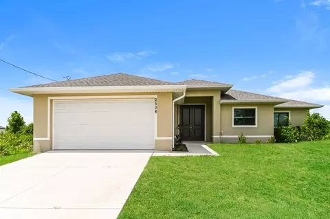 2508 26th St SW, Lehigh Acres, FL 33976