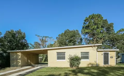 7103 King Arthur Rd N, Jacksonville, FL 32211