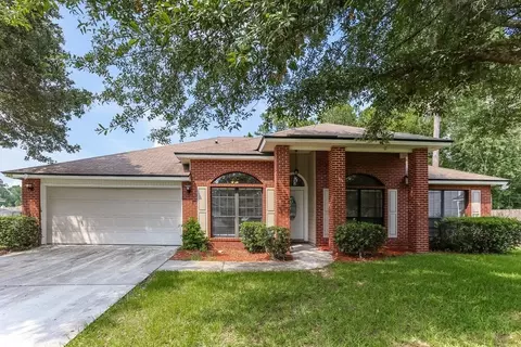 925 Plumbridge Ct, Jacksonville, FL 32218