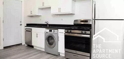 730 W Roscoe St #1N, Chicago, IL 60657