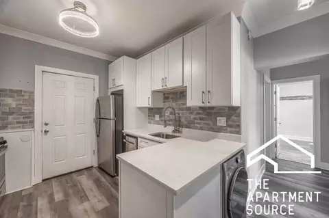 1417 W Hutchinson St #GDN, Chicago, IL 60613
