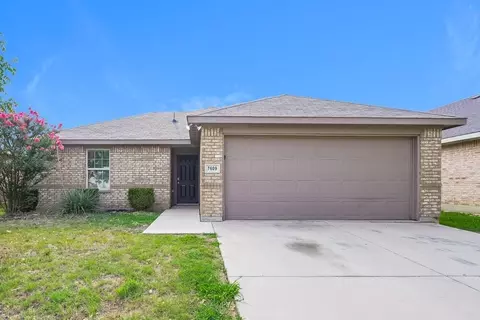 7609 Rainbow Creek Dr, Fort Worth, TX 76123
