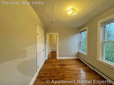 503 Franklin St #2, Cambridge, MA 02139