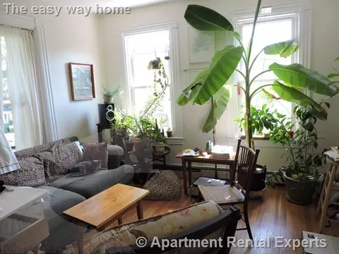 503 Franklin St #2, Cambridge, MA 02139