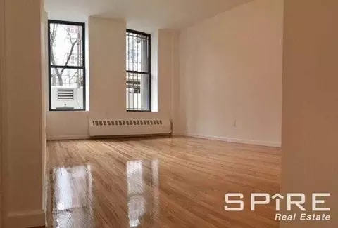 306 W 51st St #2E, New York, NY 10019