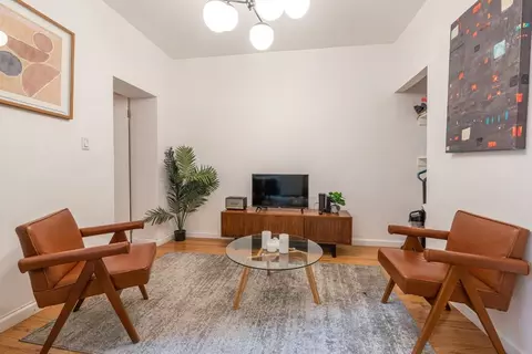 146 E 56th St #3, New York, NY 10022