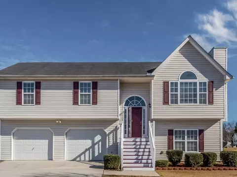 6338 New Gate Dr, Douglasville, GA 30134