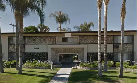 15444 Chatsworth St #31, Los Angeles, CA 91345