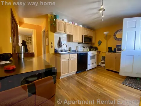 87 Summer St #3, Somerville, MA 02143