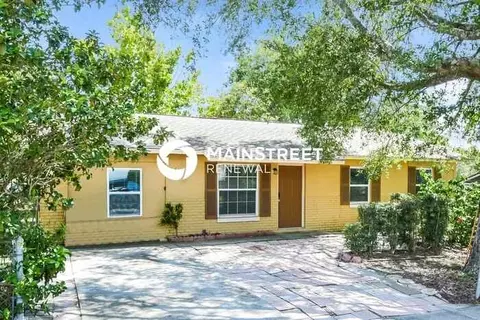 402 W 17th St, Apopka, FL 32703