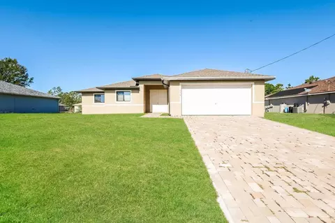 1046 Citrus Ave S, Lehigh Acres, FL 33974