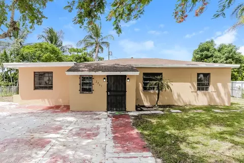 2261 E Golf Dr, Westview, FL 33167