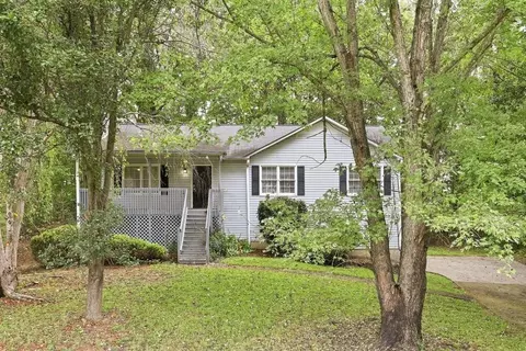 286 Sweetwater Cir, Powder Springs, GA 30127