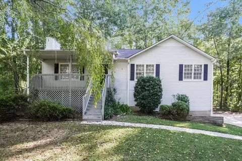 286 Sweetwater Cir, Powder Springs, GA 30127