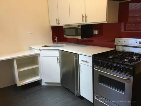 2888 N Clark St #1, Chicago, IL 60657