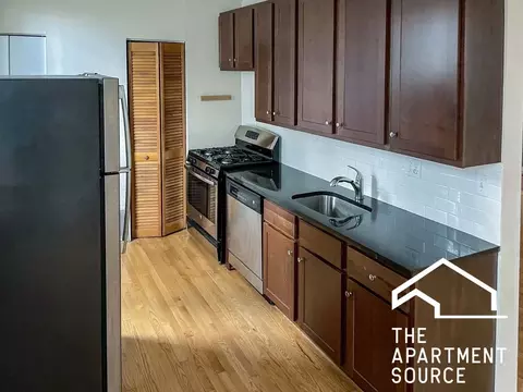 1208 W Wrightwood Ave #3, Chicago, IL 60614