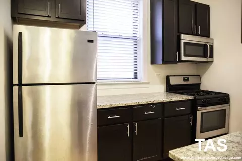 2175 W Giddings St #1, Chicago, IL 60625