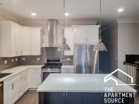 1241 W Oakdale Ave #1W, Chicago, IL 60657