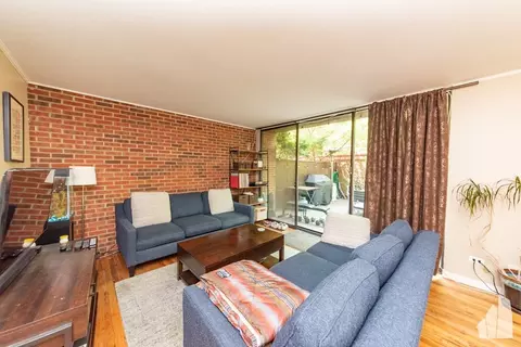 429 W Grant Pl #a, Chicago, IL 60614