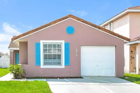 2294 Santa Lucia St, Kissimmee, FL 34743