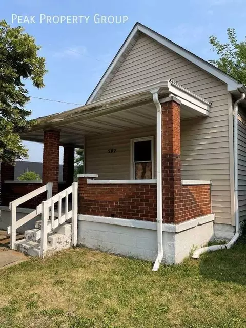 592 E 3rd Ave, Columbus, OH 43201
