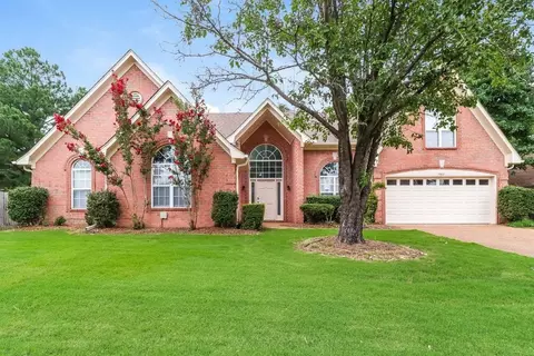 7662 Shadow Glen Ln, Arlington, TN 38002