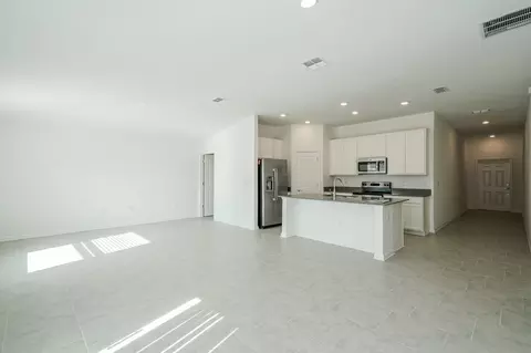 239 Pershing St, Bartow, FL 33830 photo 8
