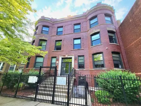 2834 N Albany Ave #G, Chicago, IL 60618