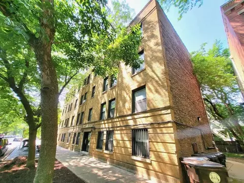 1056 W Lill Ave #2, Chicago, IL 60614