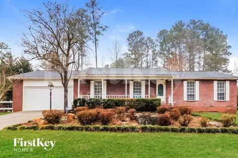 860 Regency Ct, Lawrenceville, GA 30044