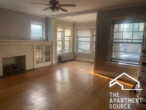 1909 W Argyle St #1, Chicago, IL 60640