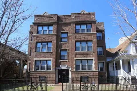 3418 N Bosworth Ave #1, Chicago, IL 60657