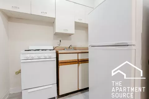 514 W Cornelia Ave #104, Chicago, IL 60657