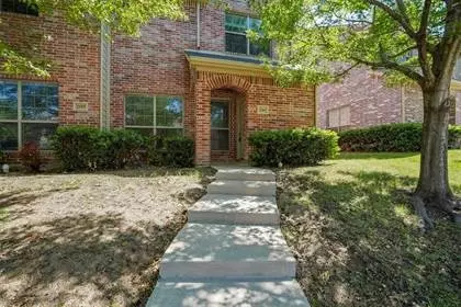 2361 Homewood Ln, Grand Prairie, TX 75050