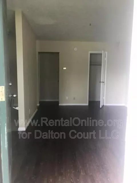 5302 Milner Rd #3, Louisville, KY 40216