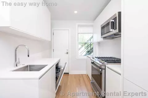 17 Forest St #31, Cambridge, MA 02140
