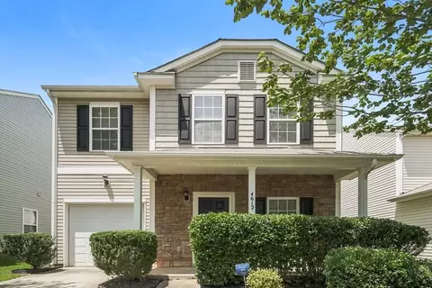 4612 Meadowfield Rd, Charlotte, NC 28215