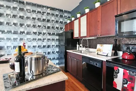 343 S Dearborn St #2-2, Chicago, IL 60604