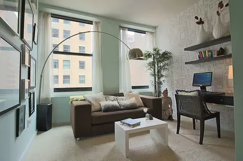 63 E Lake St #2-2, Chicago, IL 60601