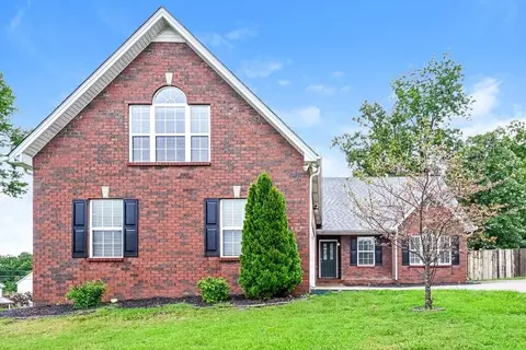 1901 Champlain Dr, La Vergne, TN 37086