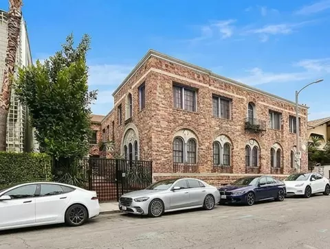 21 Westminster Ave, Los Angeles, CA 90291