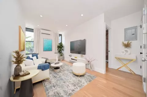 243 E 2nd St #2b, New York, NY 10009