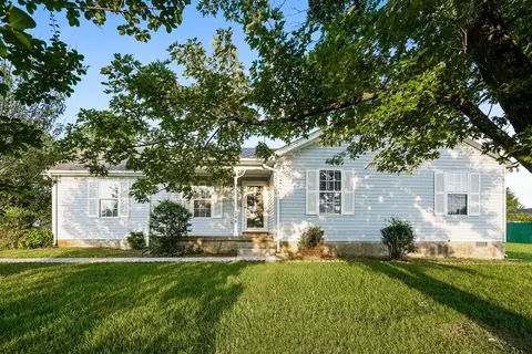 206 Sierra Dr, Murfreesboro, TN 37129