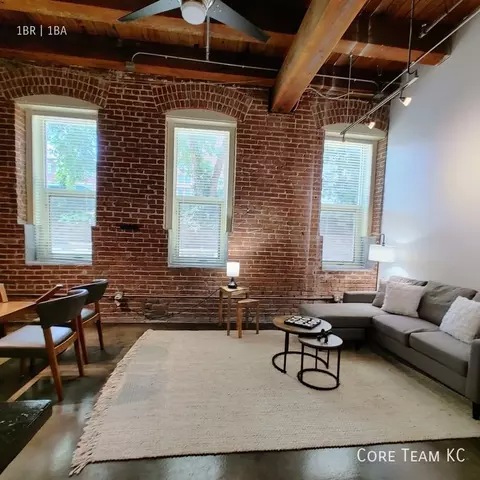 204 Walnut St #101, Kansas City, MO 64106