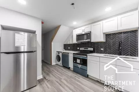 1503 W 19th St #2R, Chicago, IL 60608