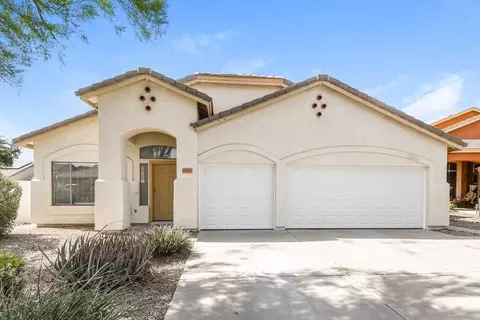 6833 W Saddlehorn Rd, Peoria, AZ 85383